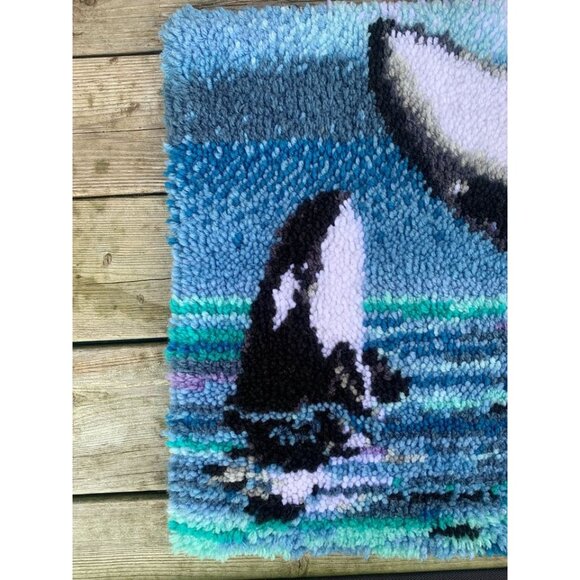 Vintage Handmade Rug Hook Carpet - Picture 3 of 5